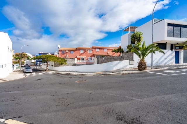 Byggetomt til salgs i Playa San Juan, Guía de Isora - € 190 000 (Ref: 8894995)