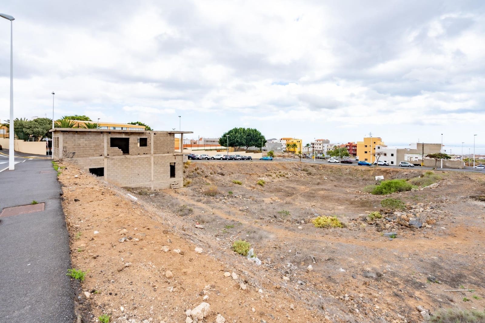 Terreno para Construção para venda em San Isidro de Abona - 85 000 € (Ref: 8900388)