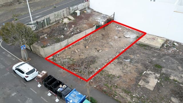 Terrain à Bâtir à vendre à San Isidro de Abona, Granadilla de Abona - 66 900 € (Ref: 8902288)