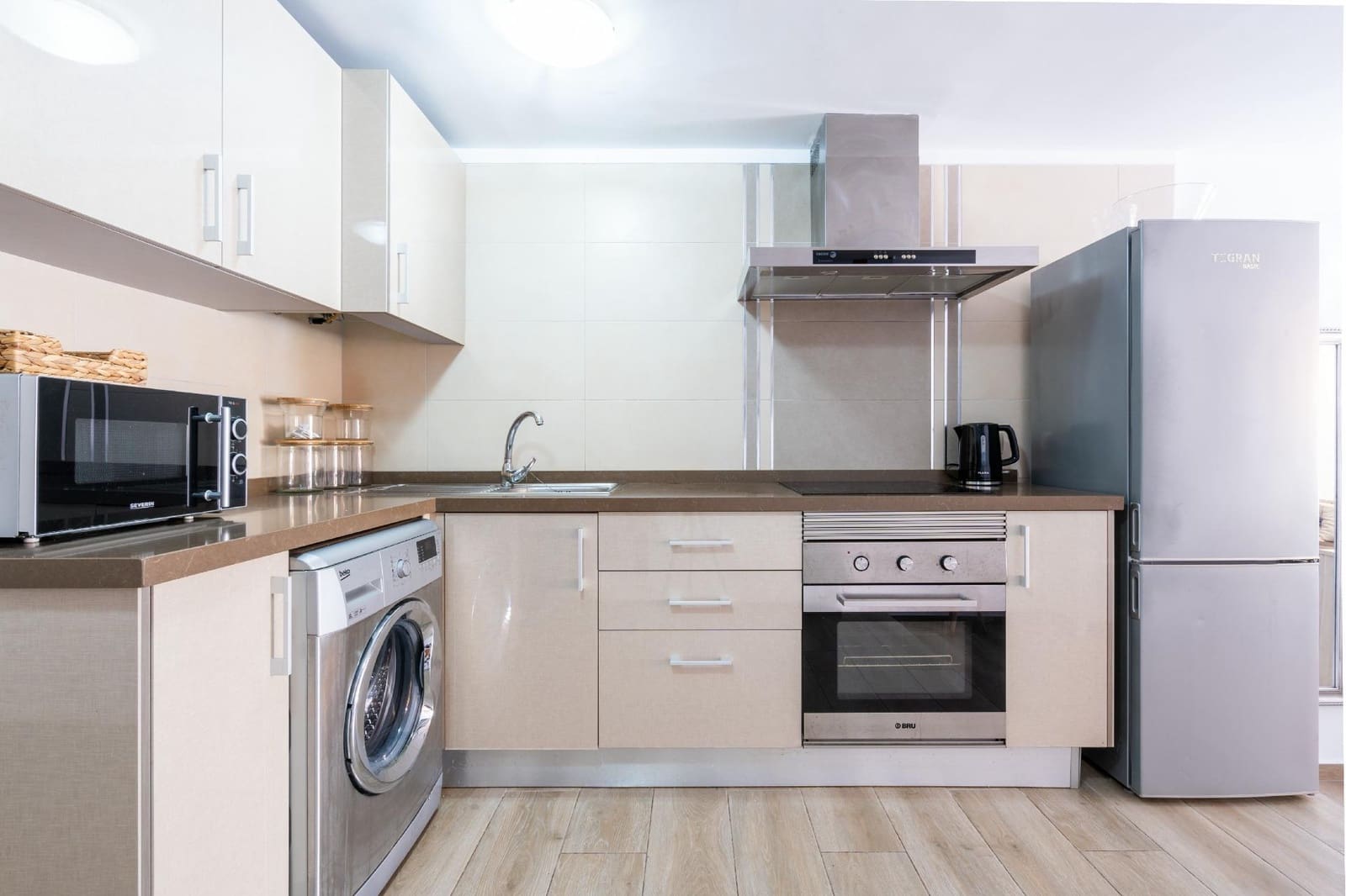 2 soveværelse Lejlighed til salg i Playa de las Americas med swimmingpool - € 545.000 (Ref: 8905468)