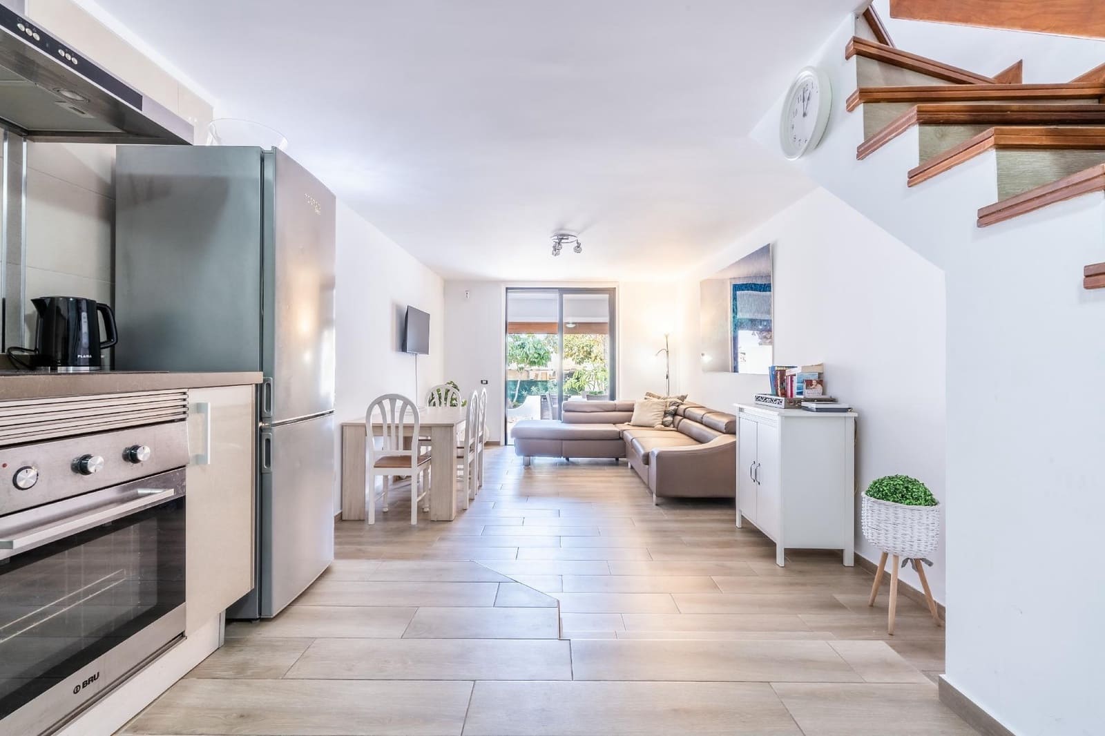 2 soveværelse Lejlighed til salg i Playa de las Americas med swimmingpool - € 545.000 (Ref: 8905468)