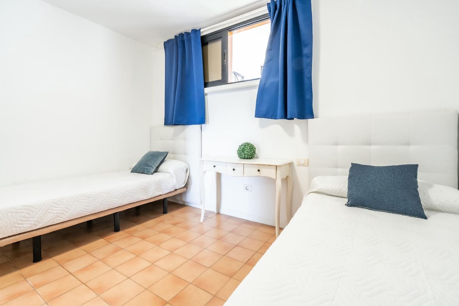 2 soveværelse Lejlighed til salg i Playa de las Americas med swimmingpool - € 545.000 (Ref: 8905468)