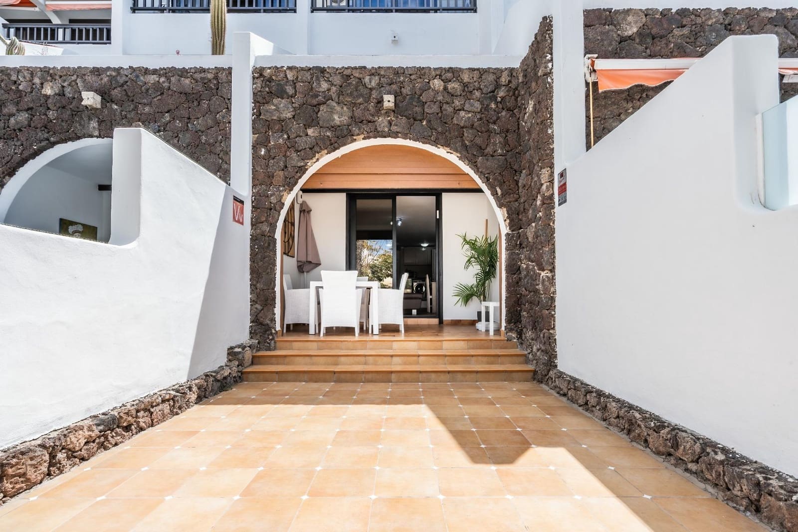 2 soveværelse Lejlighed til salg i Playa de las Americas med swimmingpool - € 545.000 (Ref: 8905468)