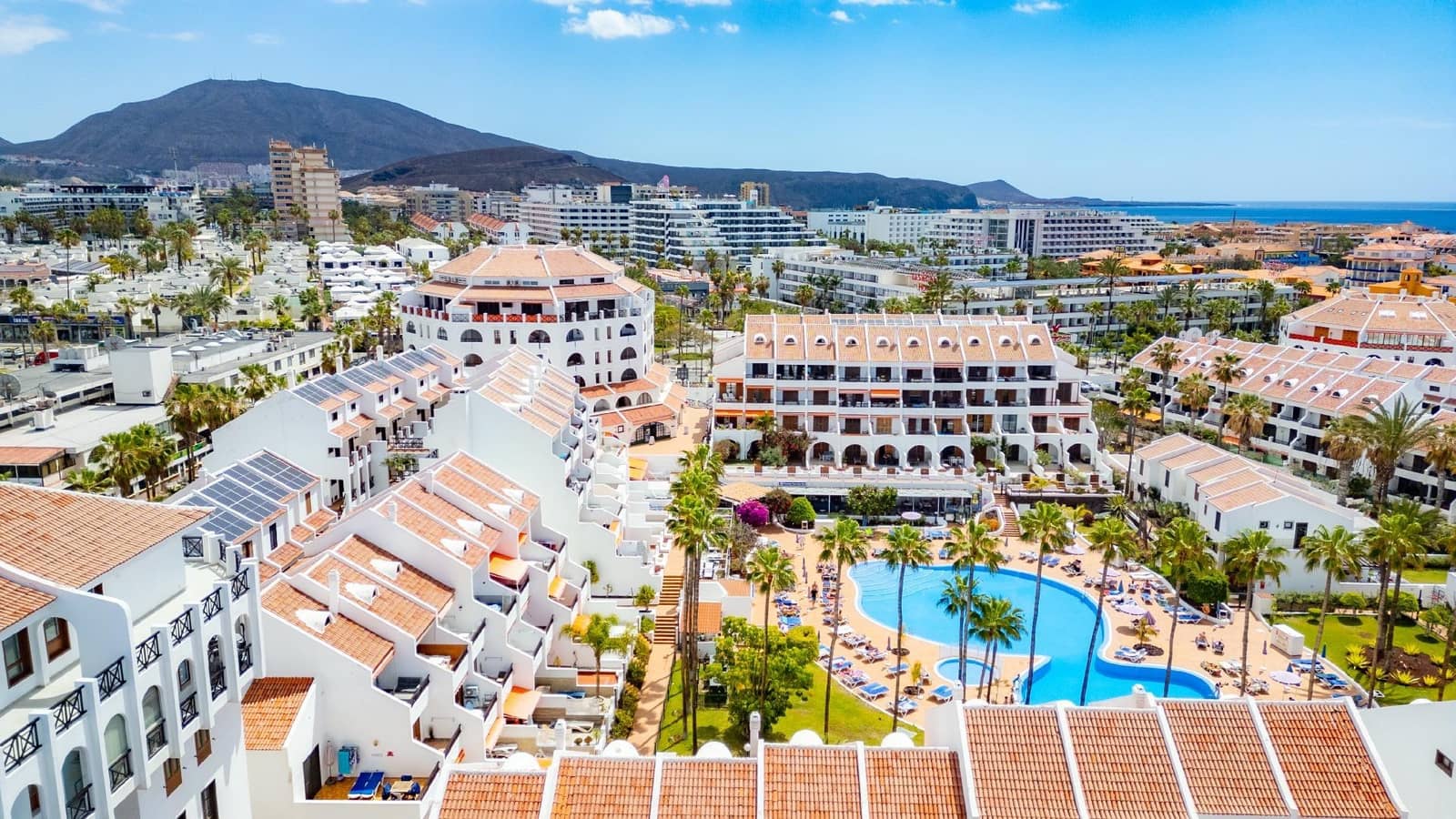 2 soveværelse Lejlighed til salg i Playa de las Americas med swimmingpool - € 545.000 (Ref: 8905468)