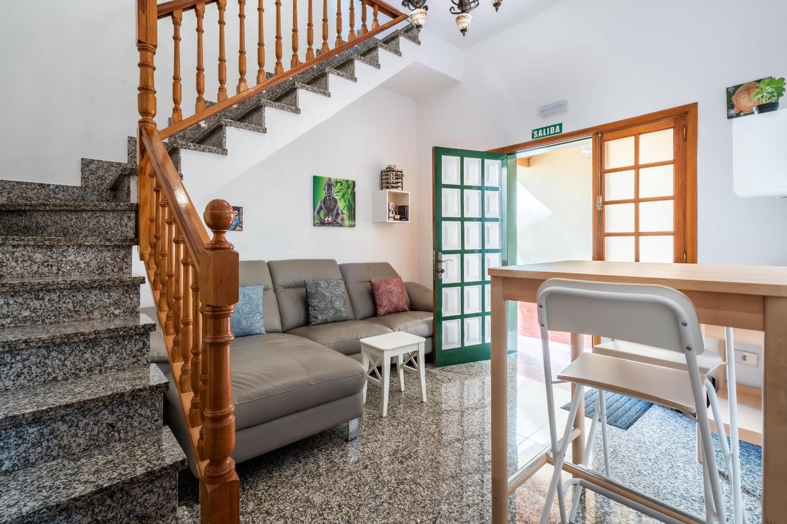 10 soveværelse Hotel til salg i Arona - € 899.000 (Ref: 8961680)