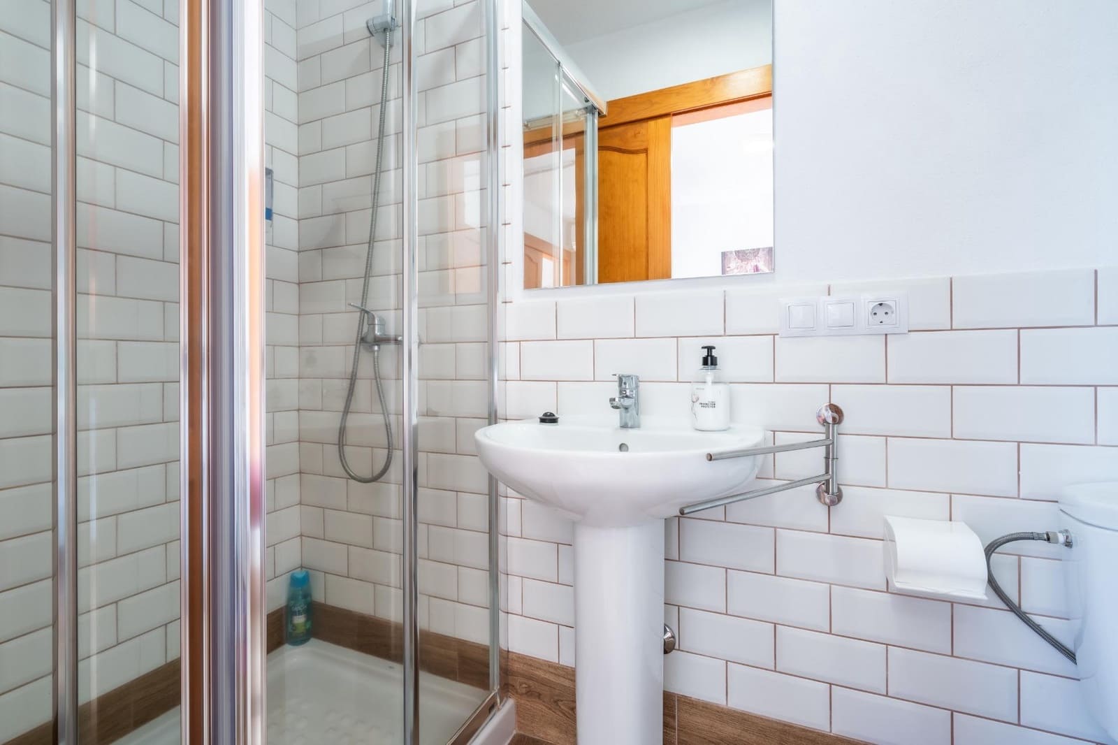 10 soveværelse Hotel til salg i Arona - € 899.000 (Ref: 8961680)