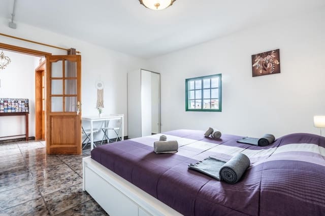 10 soveværelse Hotel til salg i Arona - € 899.000 (Ref: 8961680)