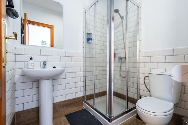 10 soveværelse Hotel til salg i Arona - € 899.000 (Ref: 8961680)