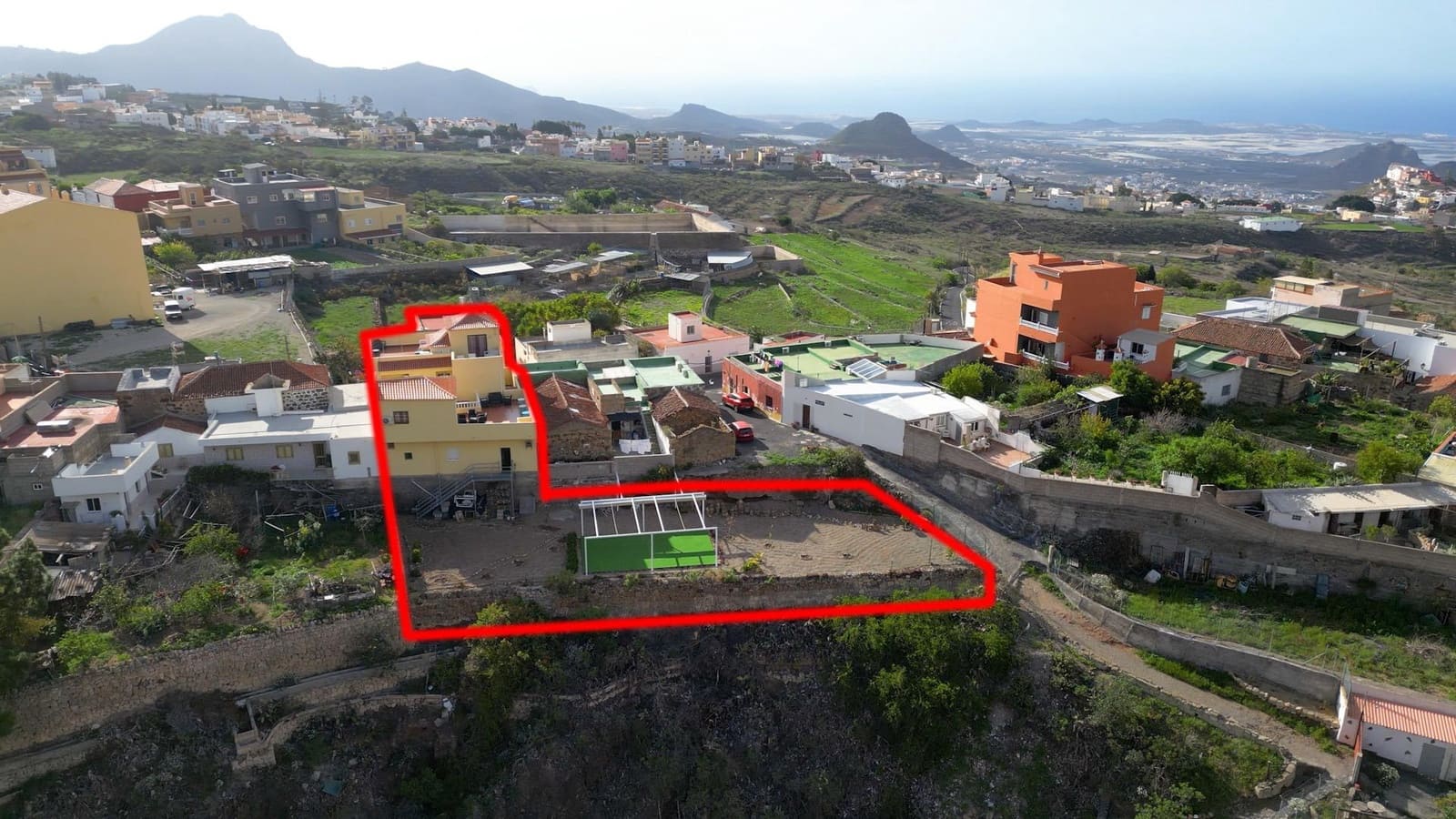 10 soveværelse Hotel til salg i Arona - € 899.000 (Ref: 8961680)