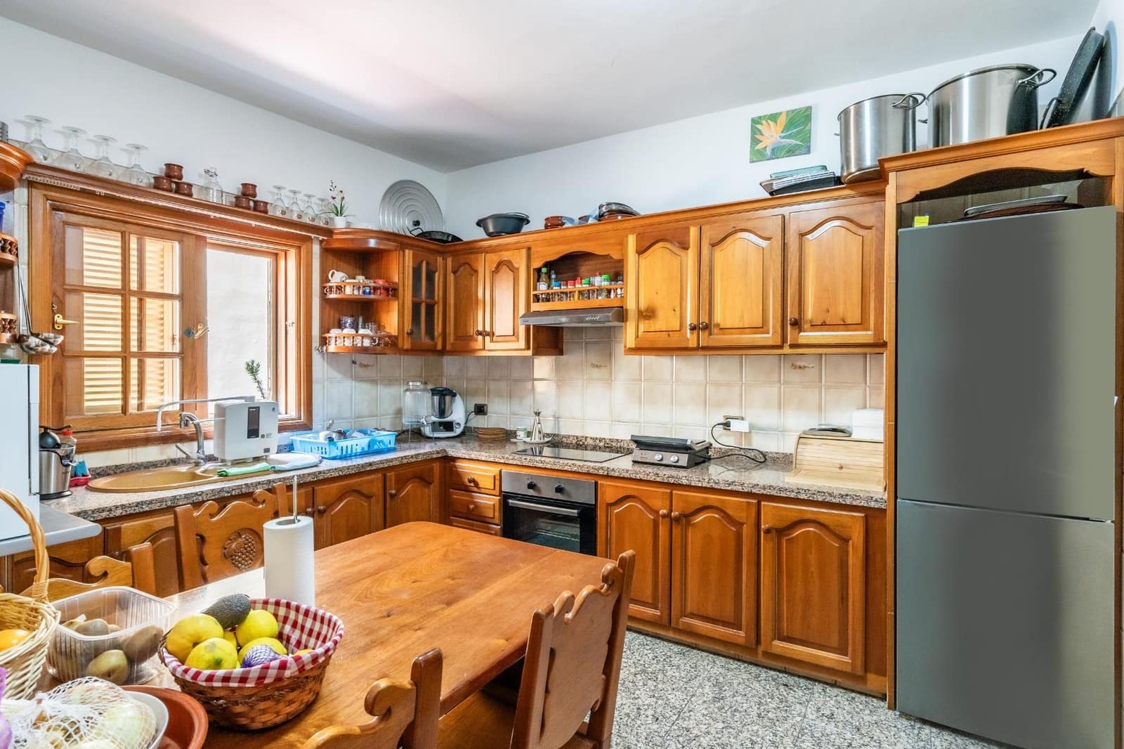 10 soveværelse Hotel til salg i Arona - € 899.000 (Ref: 8961680)