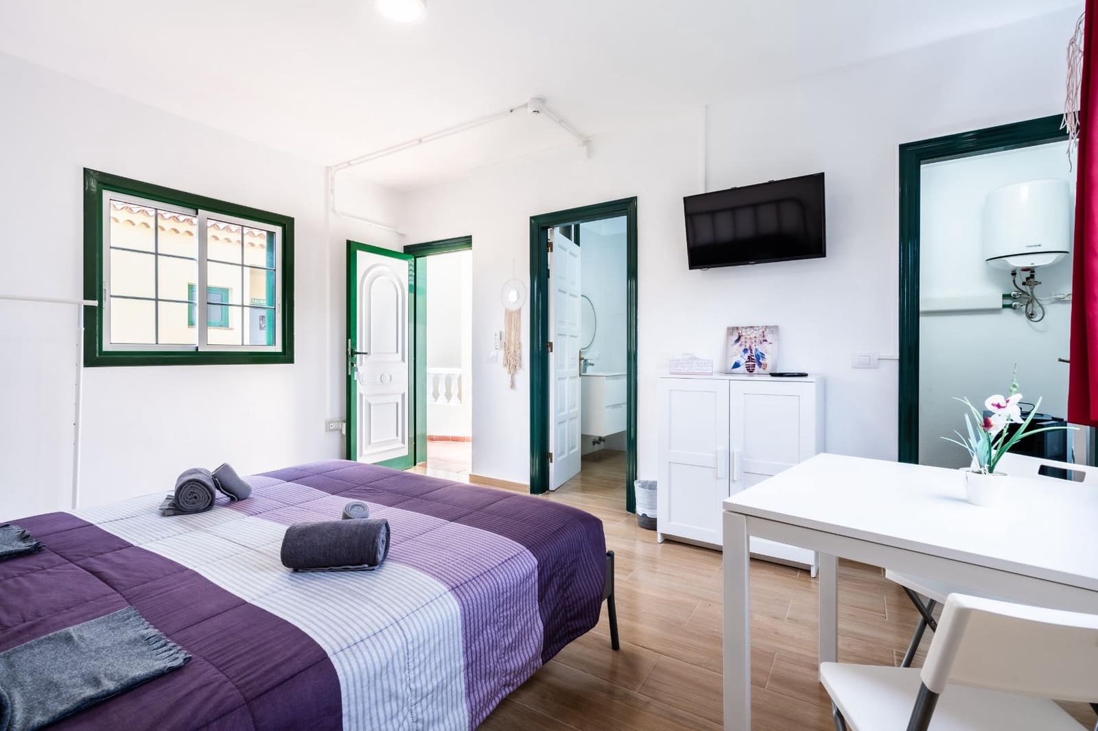 10 soveværelse Hotel til salg i Arona - € 899.000 (Ref: 8961680)