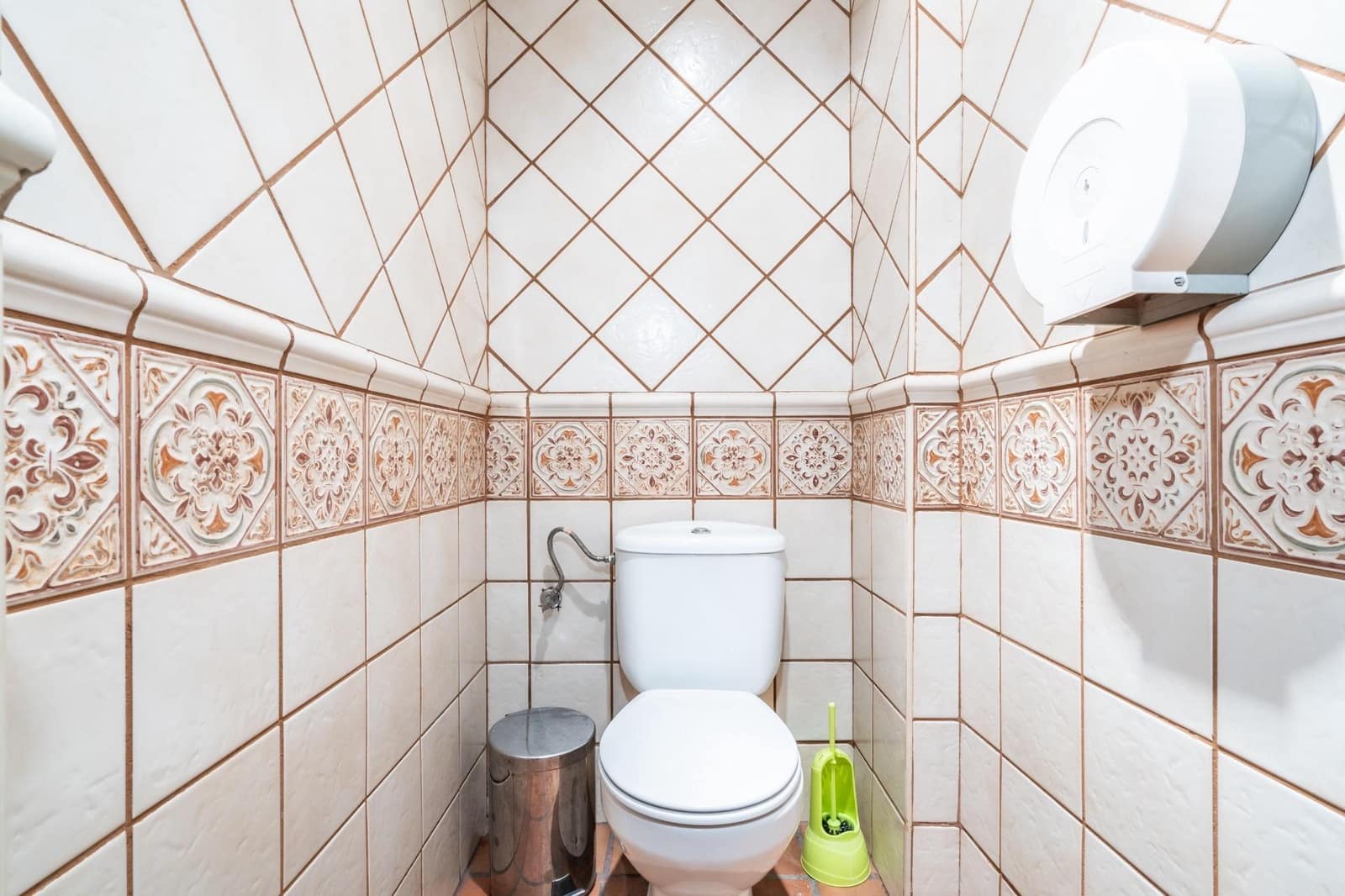 Comercial para arrendar em San Isidro de Abona - 1 400 € (Ref: 8982433)