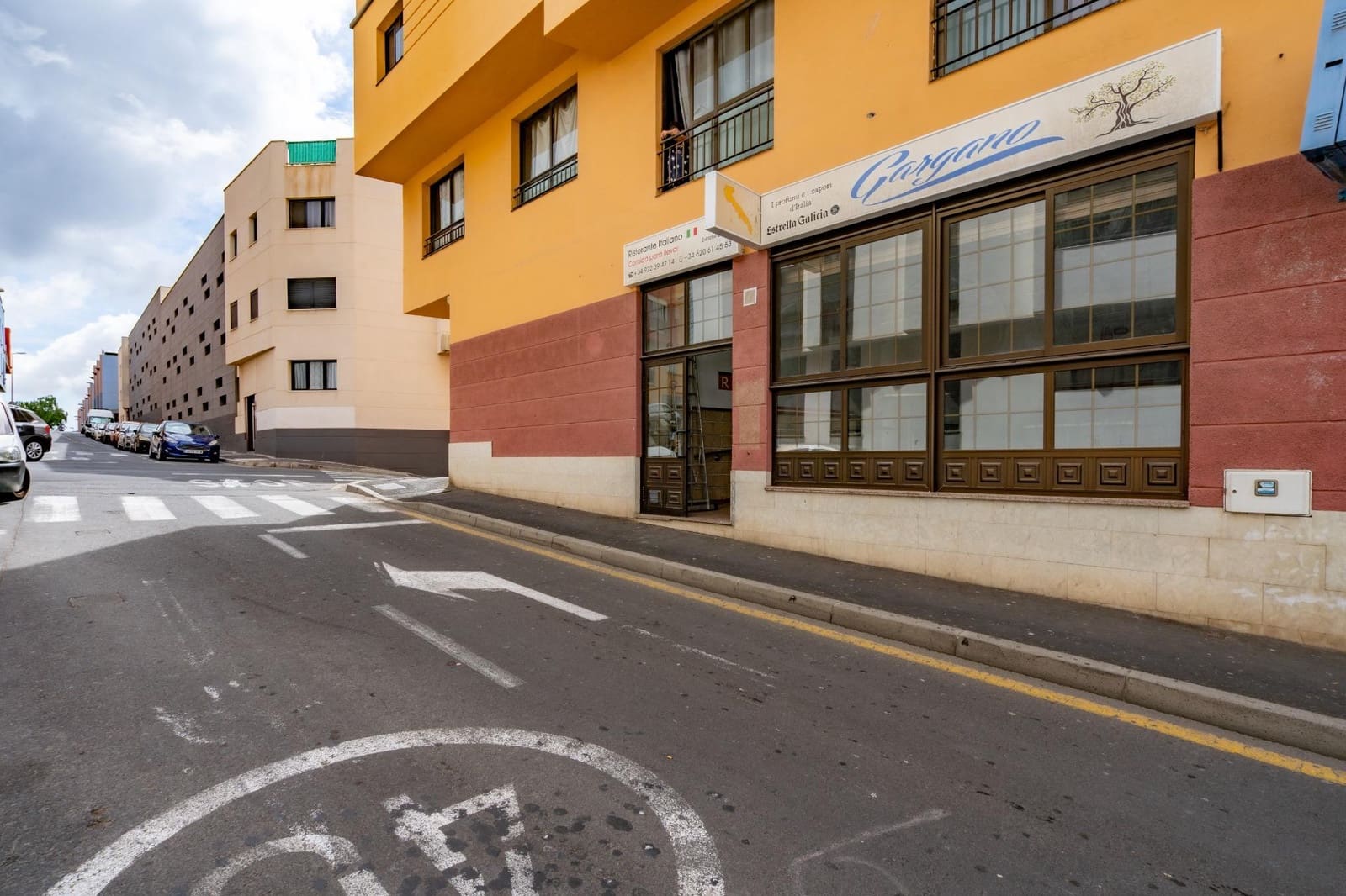 Comercial para arrendar em San Isidro de Abona - 1 400 € (Ref: 8982433)