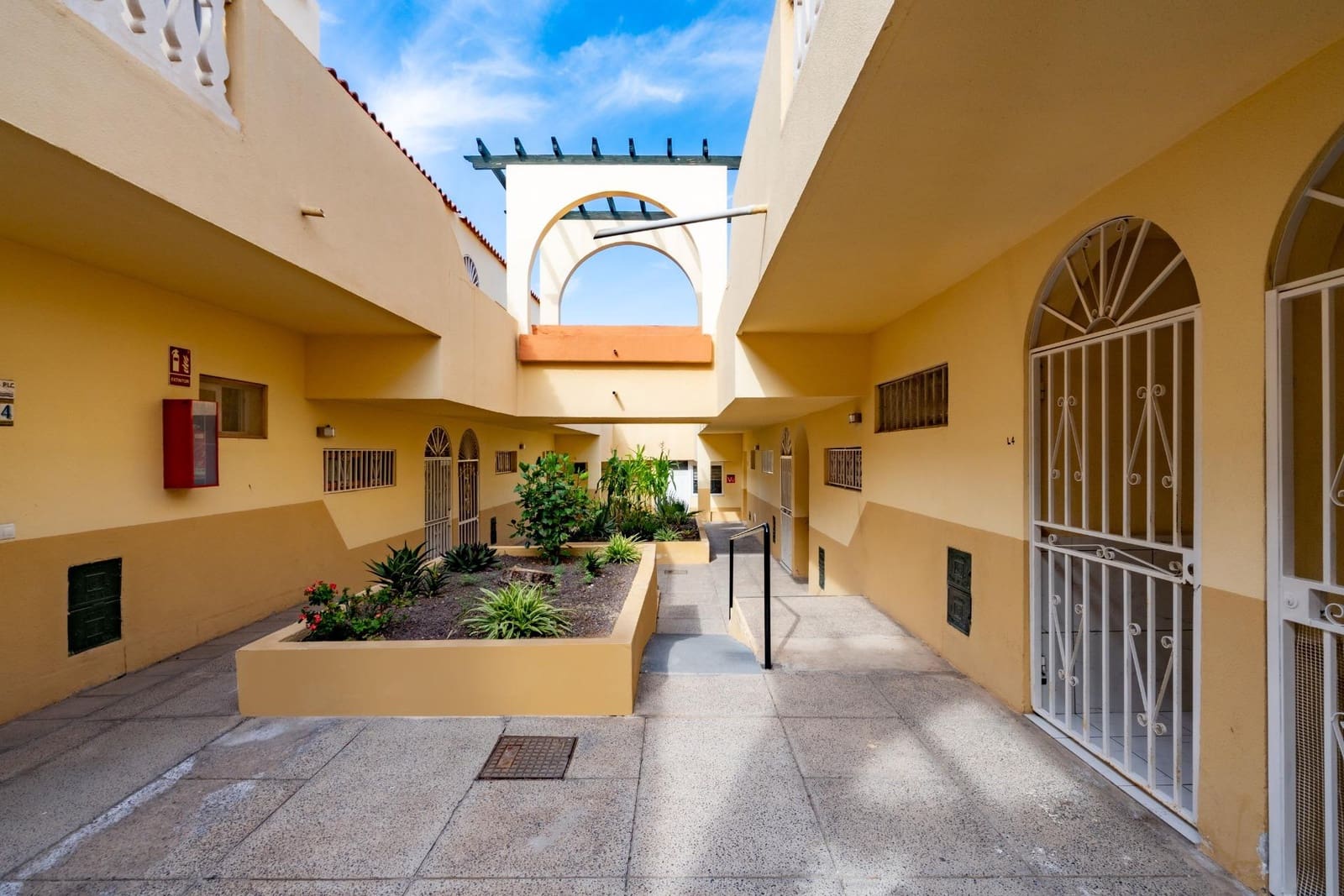 1 soveværelse Lejlighed til salg i Costa Adeje med swimmingpool - € 295.000 (Ref: 8982434)