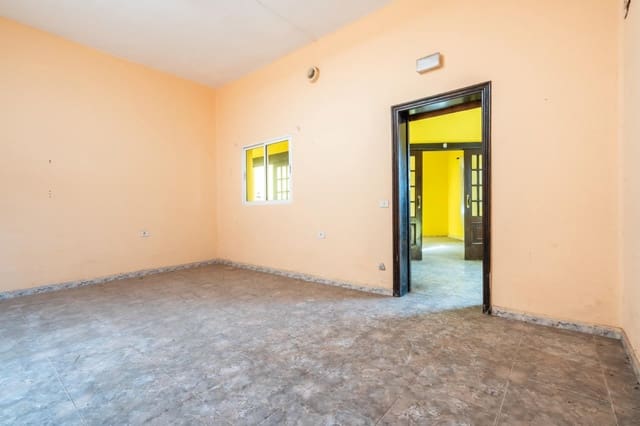 11 sovrum Villa till salu i Güímar med pool - 359 000 € (Ref: 9003068)