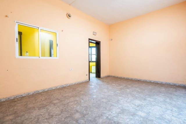 11 sovrum Villa till salu i Güímar med pool - 359 000 € (Ref: 9003068)