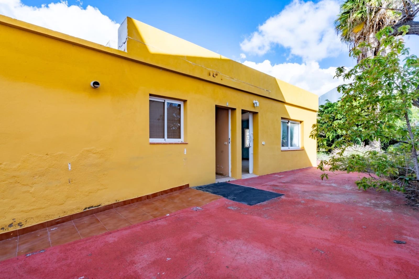 11 sovrum Villa till salu i Guimar med pool - 359 000 € (Ref: 9003068)
