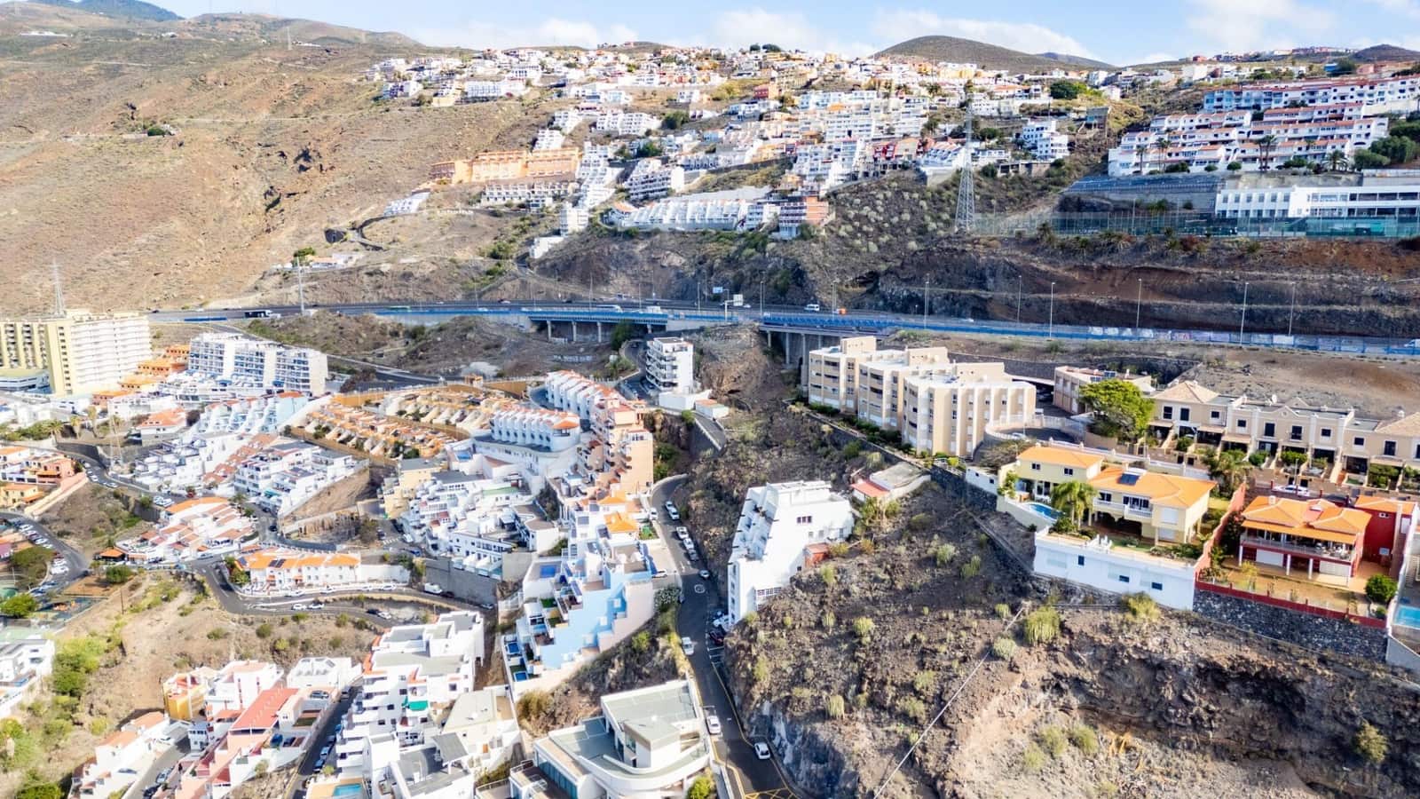 2 soveværelse Rækkehus til salg i Radazul med garage - € 369.000 (Ref: 9008077)