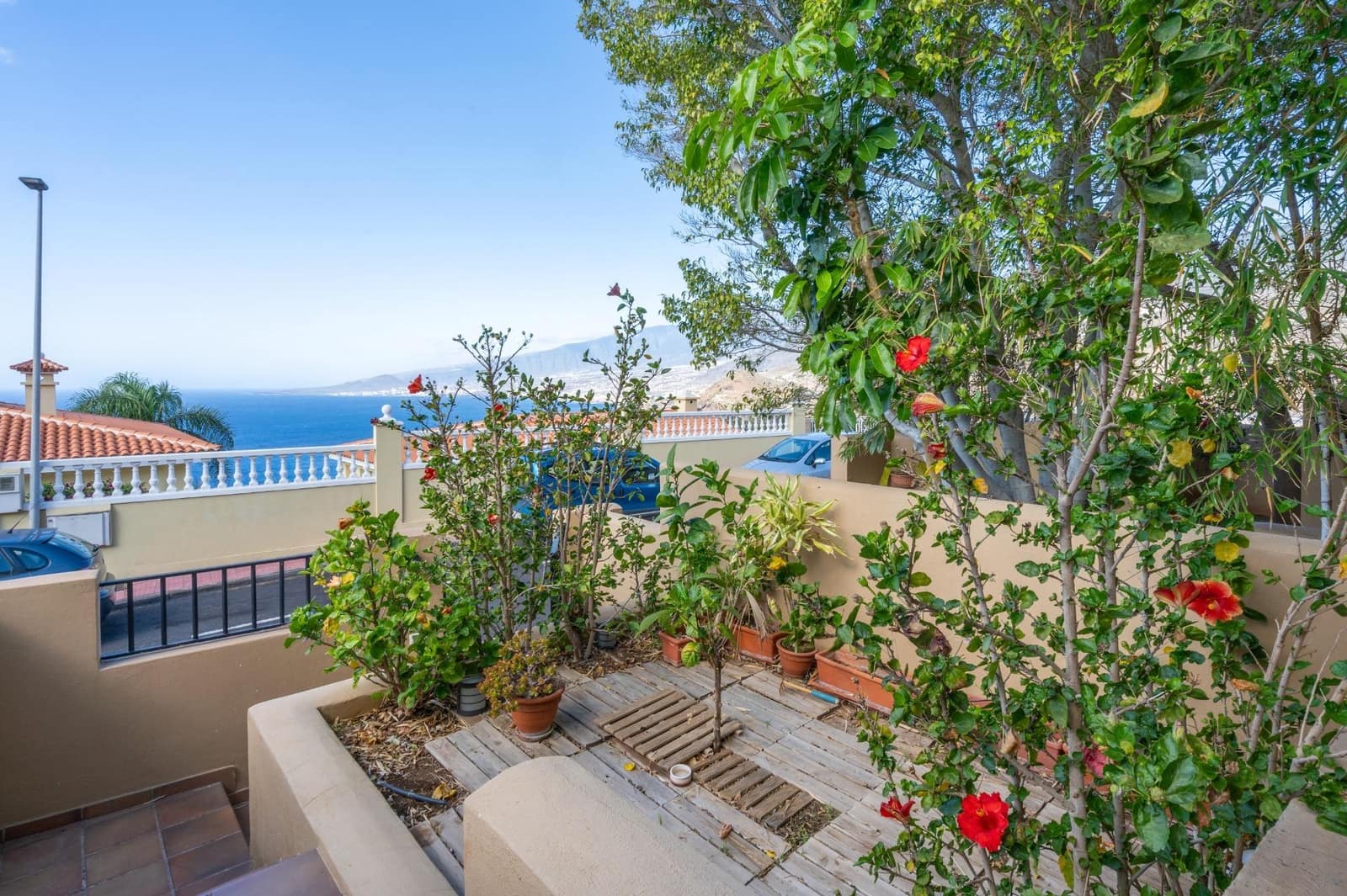 2 soverom Rekkehus til salgs i Radazul med garasje - € 369 000 (Ref: 9008077)