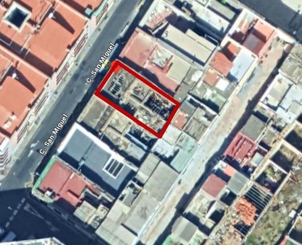 Finca/Herregård til salgs i Zona Centro, Santa Cruz de Tenerife - € 115 000 (Ref: 9029624)