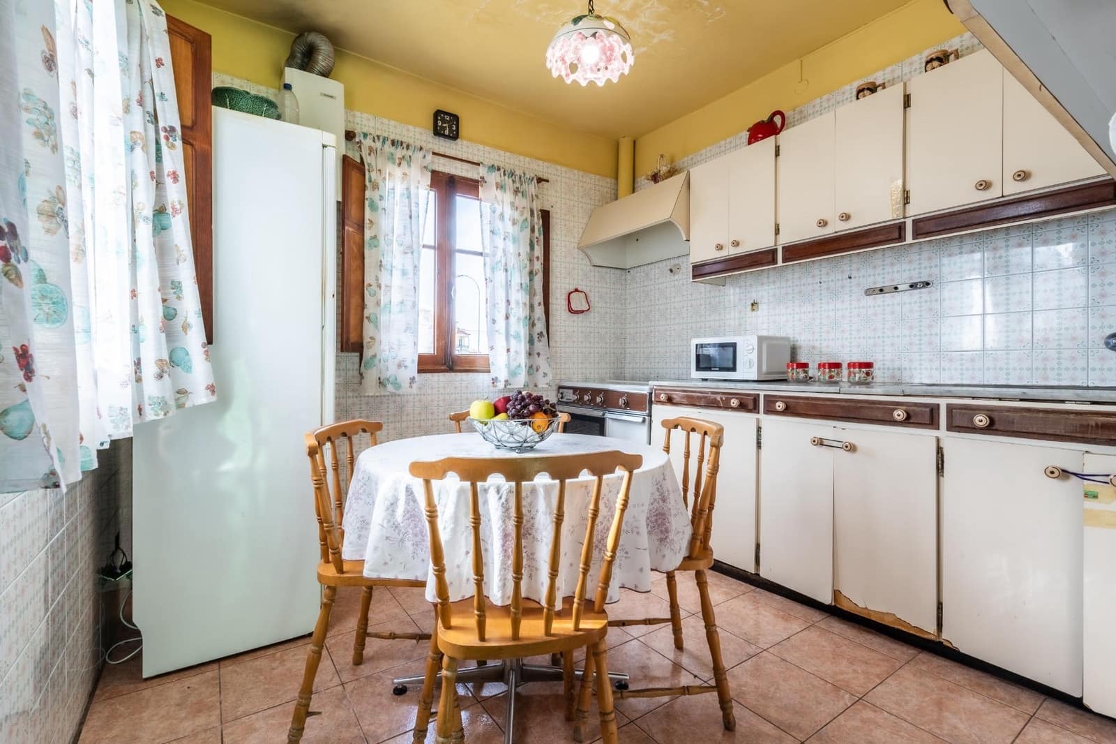 5 slaapkamer Halfvrijstaande villa te koop in Guia de Isora met garage - € 370.000 (Ref: 9059443)