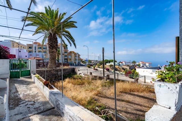 5 slaapkamer Halfvrijstaande villa te koop in Guía de Isora met garage - € 370.000 (Ref: 9059443)