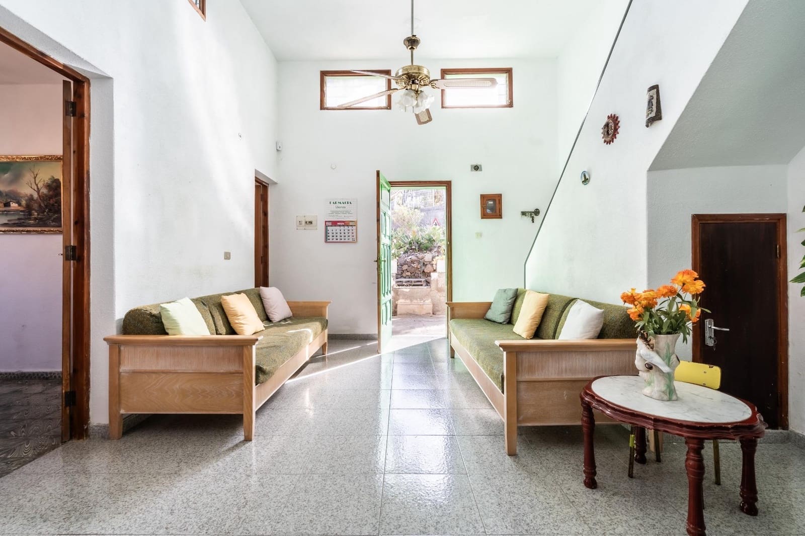 5 slaapkamer Halfvrijstaande villa te koop in Guia de Isora met garage - € 370.000 (Ref: 9059443)