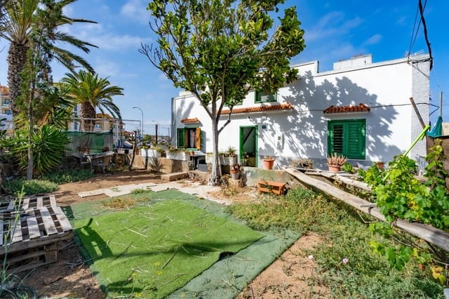 5 slaapkamer Halfvrijstaande villa te koop in Guía de Isora met garage - € 370.000 (Ref: 9059443)