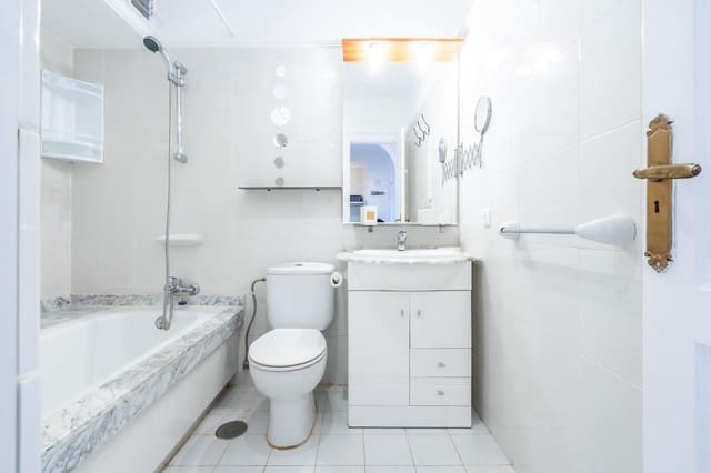 Appartement de 1 chambre à louer à Costa Adeje, Adeje avec piscine - 1 295 € (Ref: 9081532)