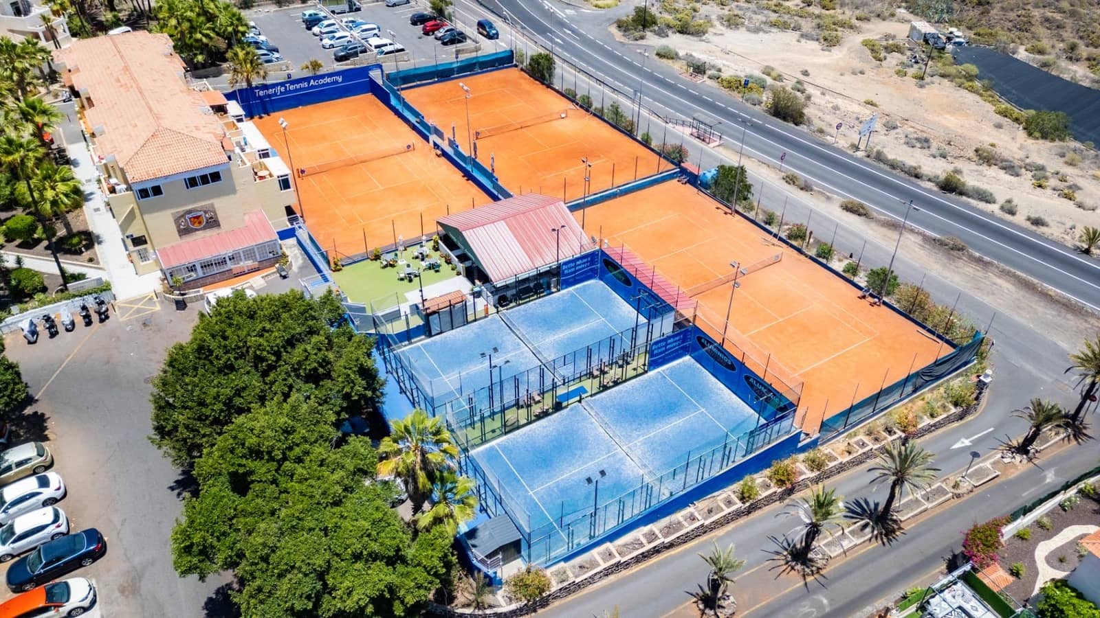 Erhverv til salg i Chayofa - € 1.285.000 (Ref: 9085348)