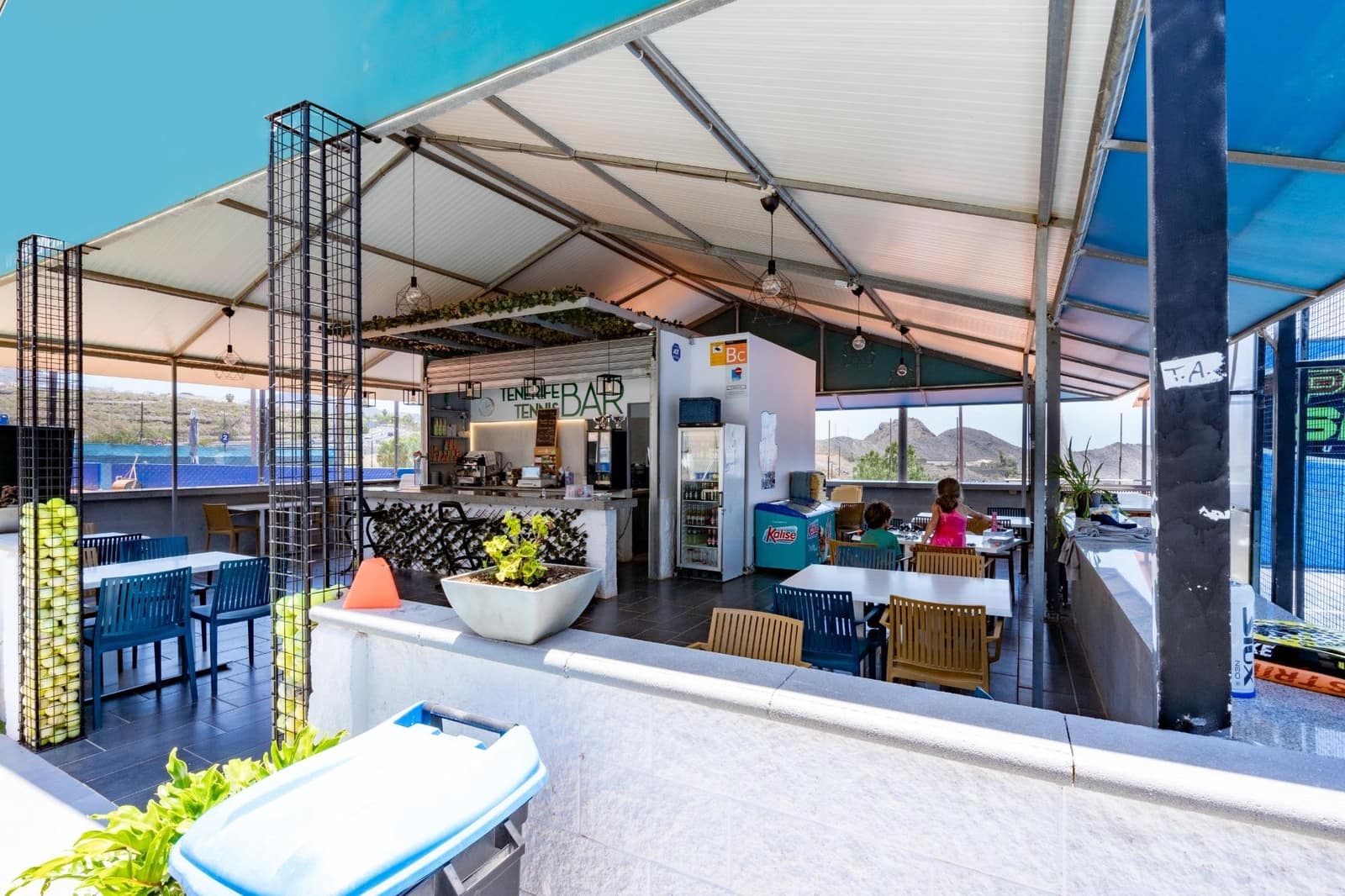 Erhverv til salg i Chayofa - € 1.285.000 (Ref: 9085348)