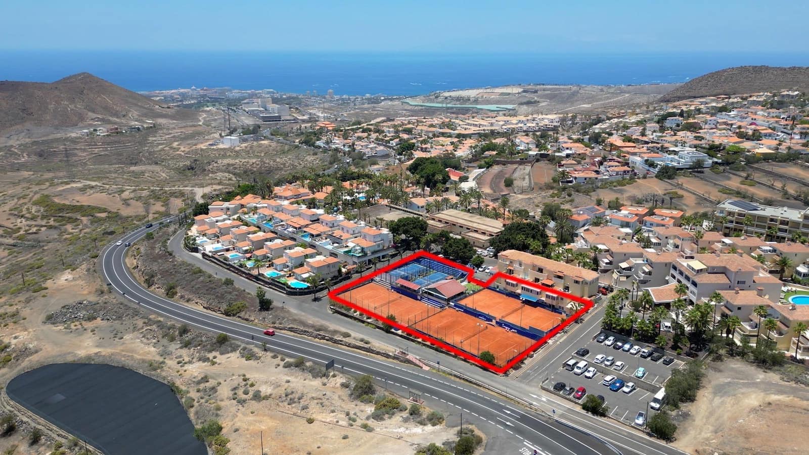 Erhverv til salg i Chayofa - € 1.285.000 (Ref: 9085348)