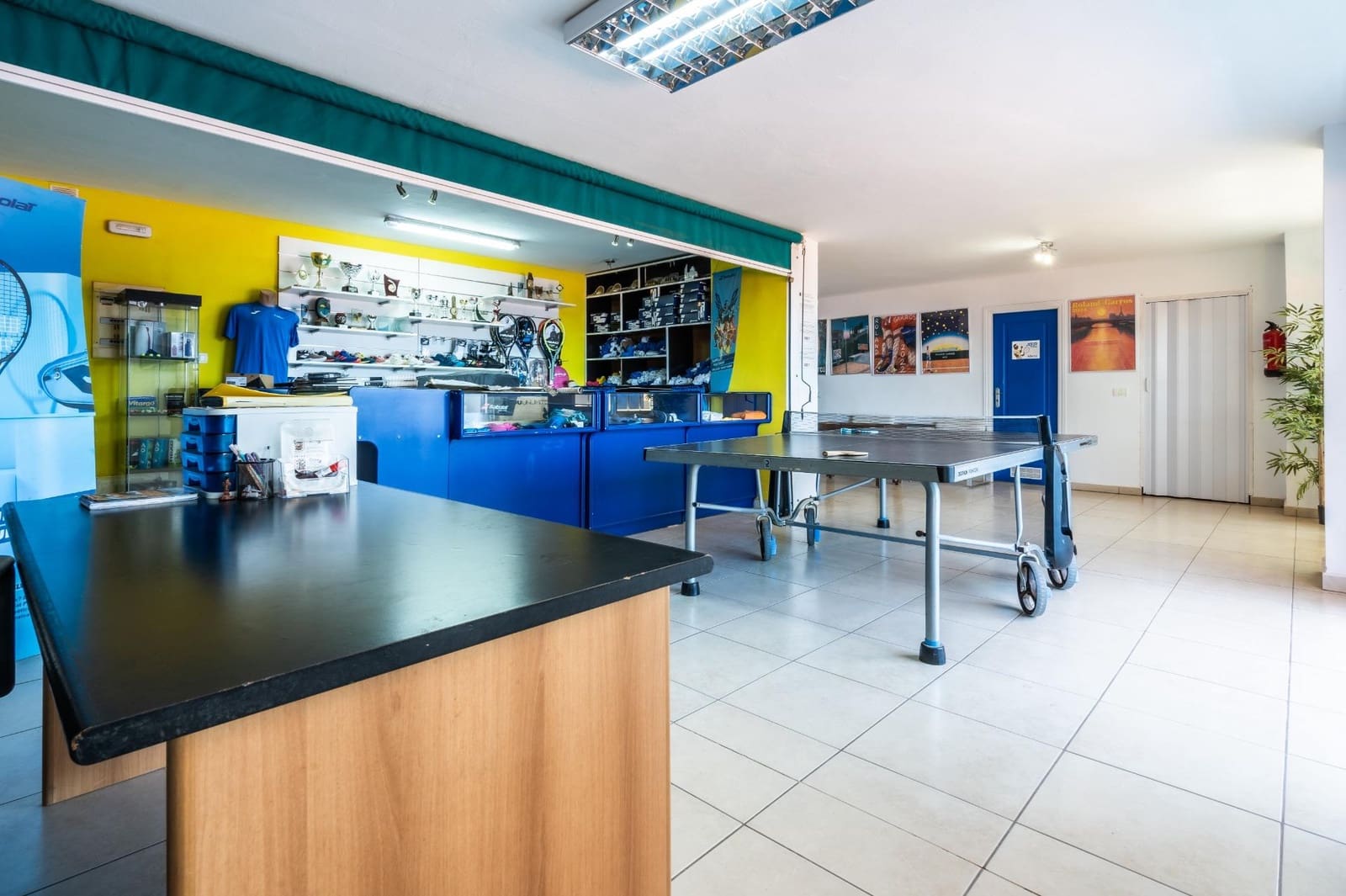 Erhverv til salg i Chayofa - € 1.285.000 (Ref: 9085348)