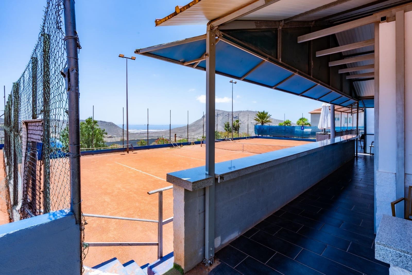 Erhverv til salg i Chayofa - € 1.285.000 (Ref: 9085348)