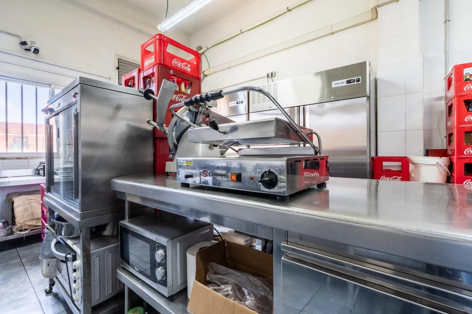 Business for rent in Granadilla de Abona - € 710 (Ref: 9099178)