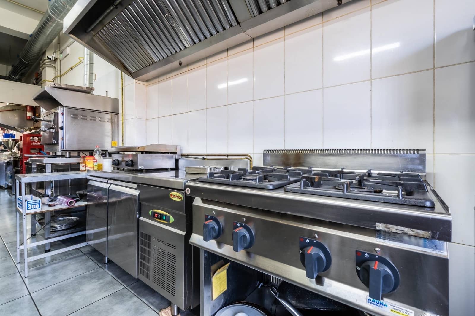 Business for rent in Granadilla de Abona - € 710 (Ref: 9099178)