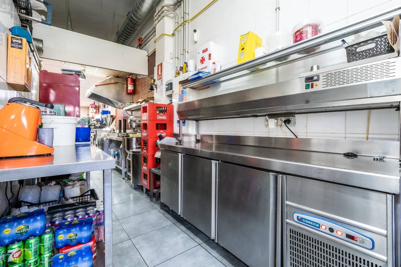 Business for rent in Granadilla de Abona - € 710 (Ref: 9099178)