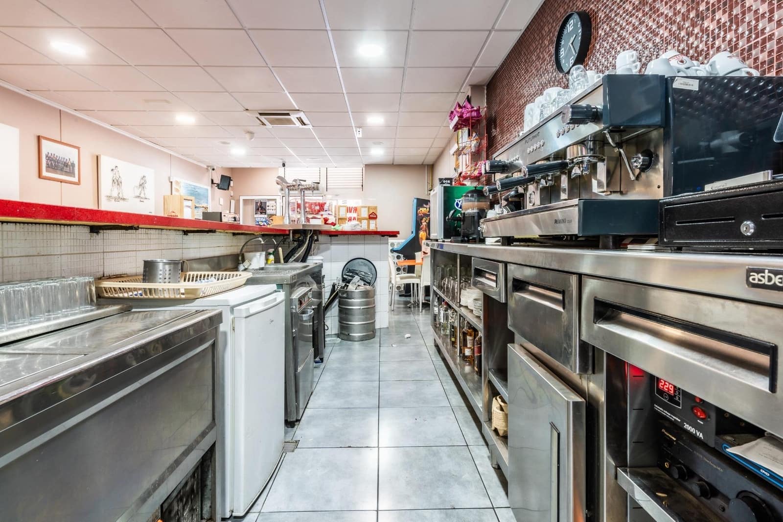 Business for rent in Granadilla de Abona - € 710 (Ref: 9099178)