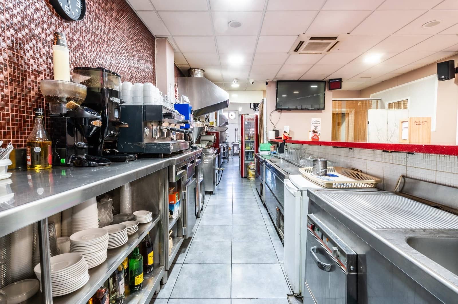 Business for rent in Granadilla de Abona - € 710 (Ref: 9099178)