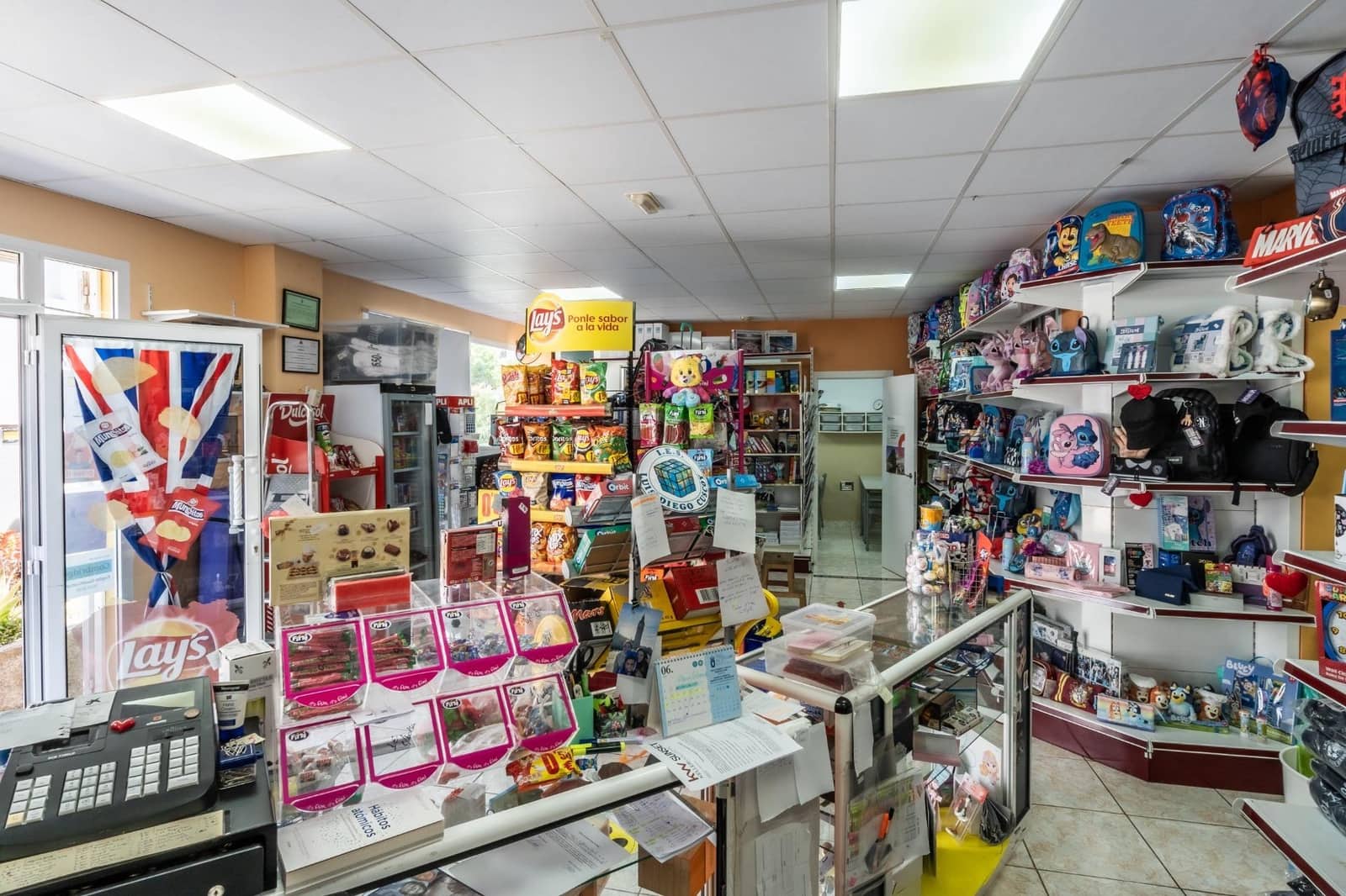 Business for rent in Cabo Blanco - € 700 (Ref: 9102959)