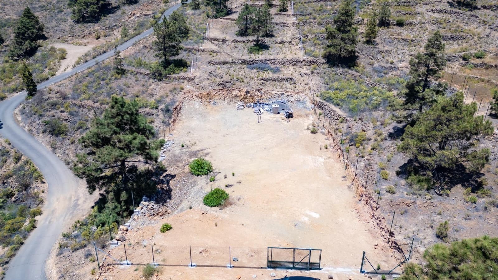 Ubebygd land til salgs i Arico - € 39 800 (Ref: 9116163)