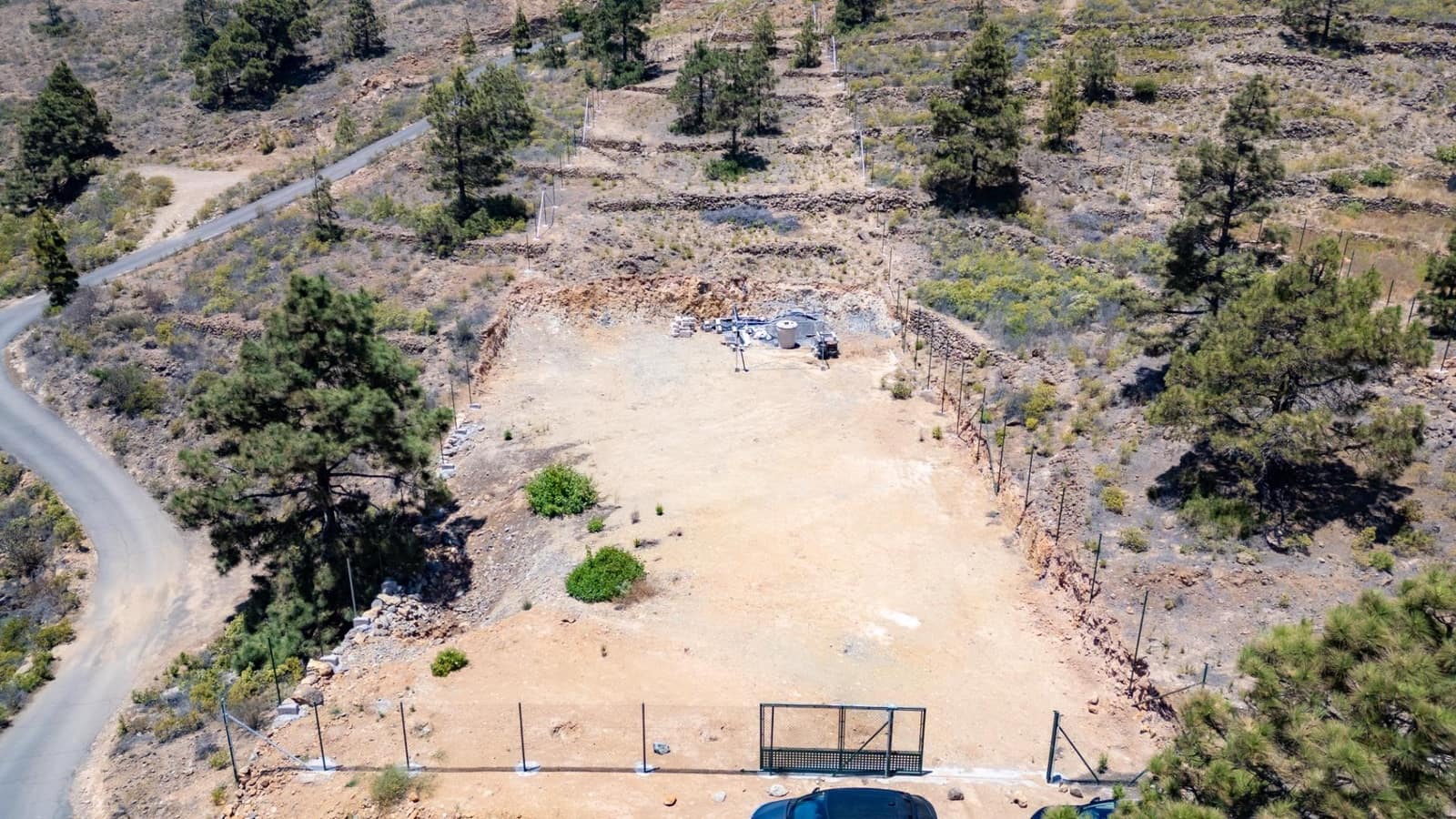 Ubebygd land til salgs i Arico - € 39 800 (Ref: 9116163)