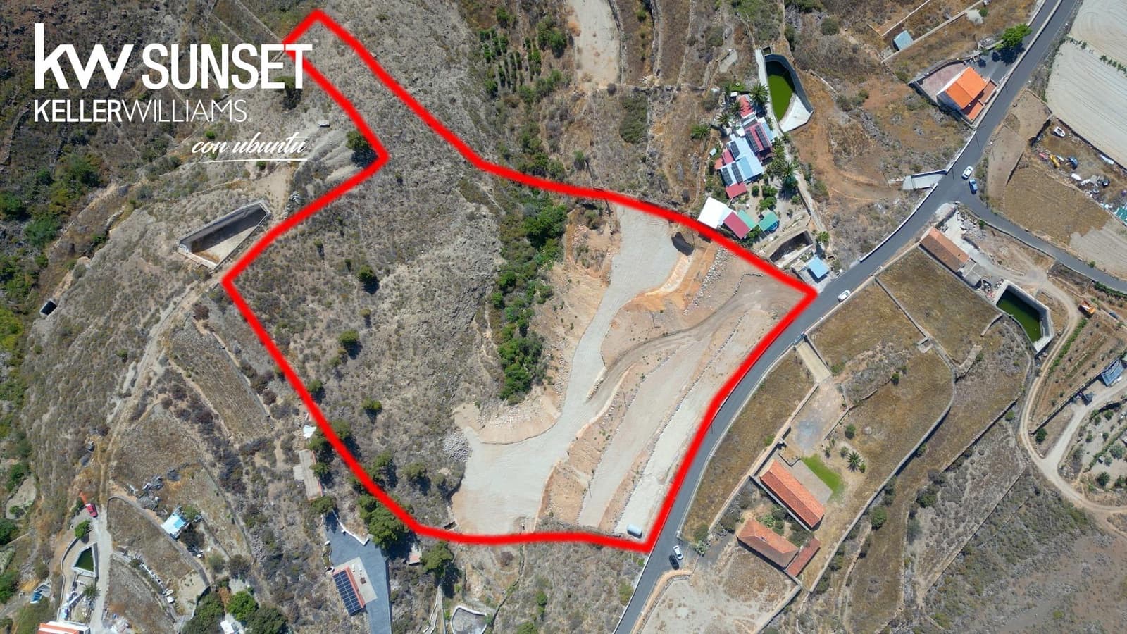 Grunde uden byggetilladelser til salg i Granadilla de Abona - € 105.000 (Ref: 9116164)