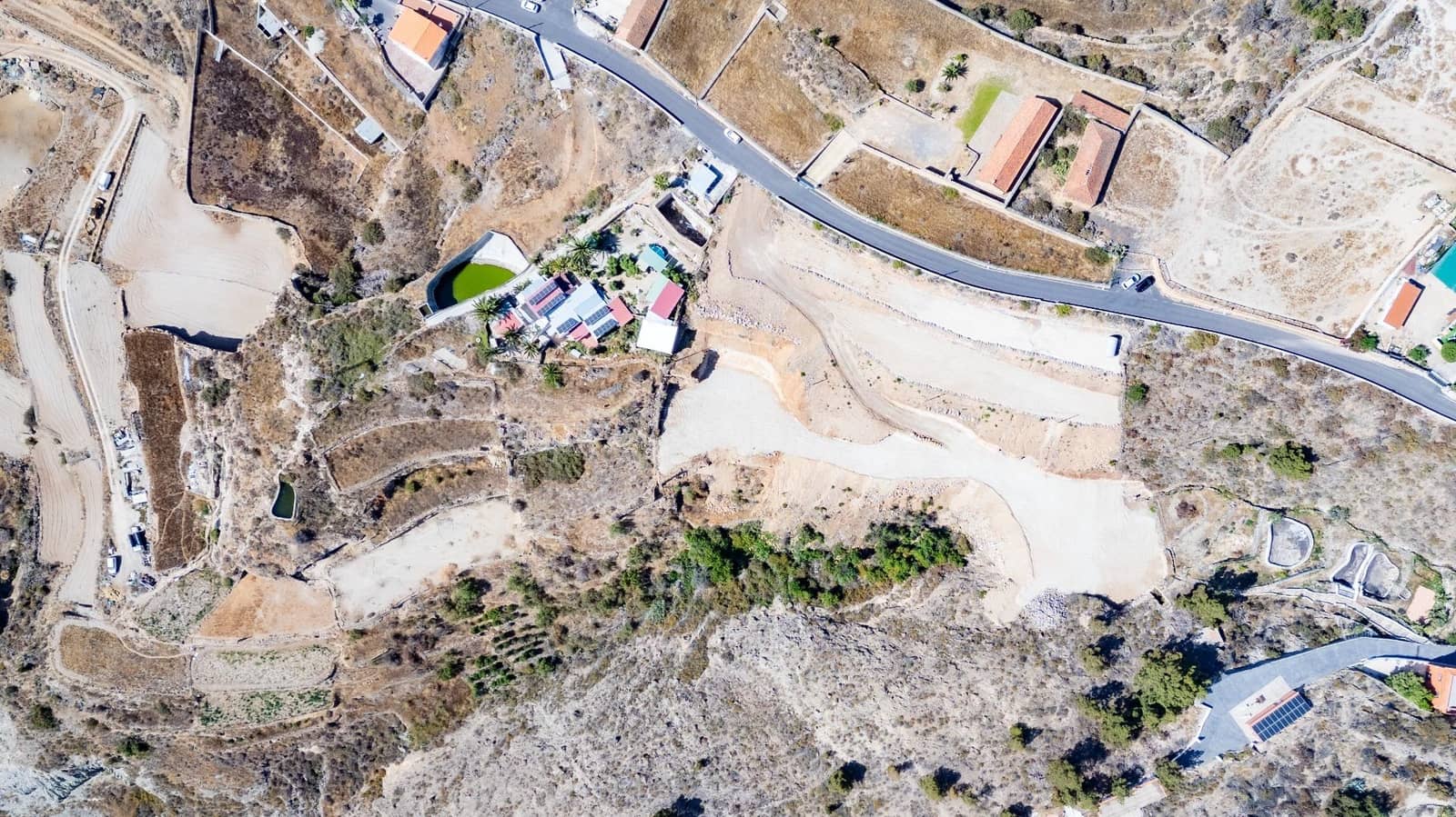 Grunde uden byggetilladelser til salg i Granadilla de Abona - € 105.000 (Ref: 9116164)