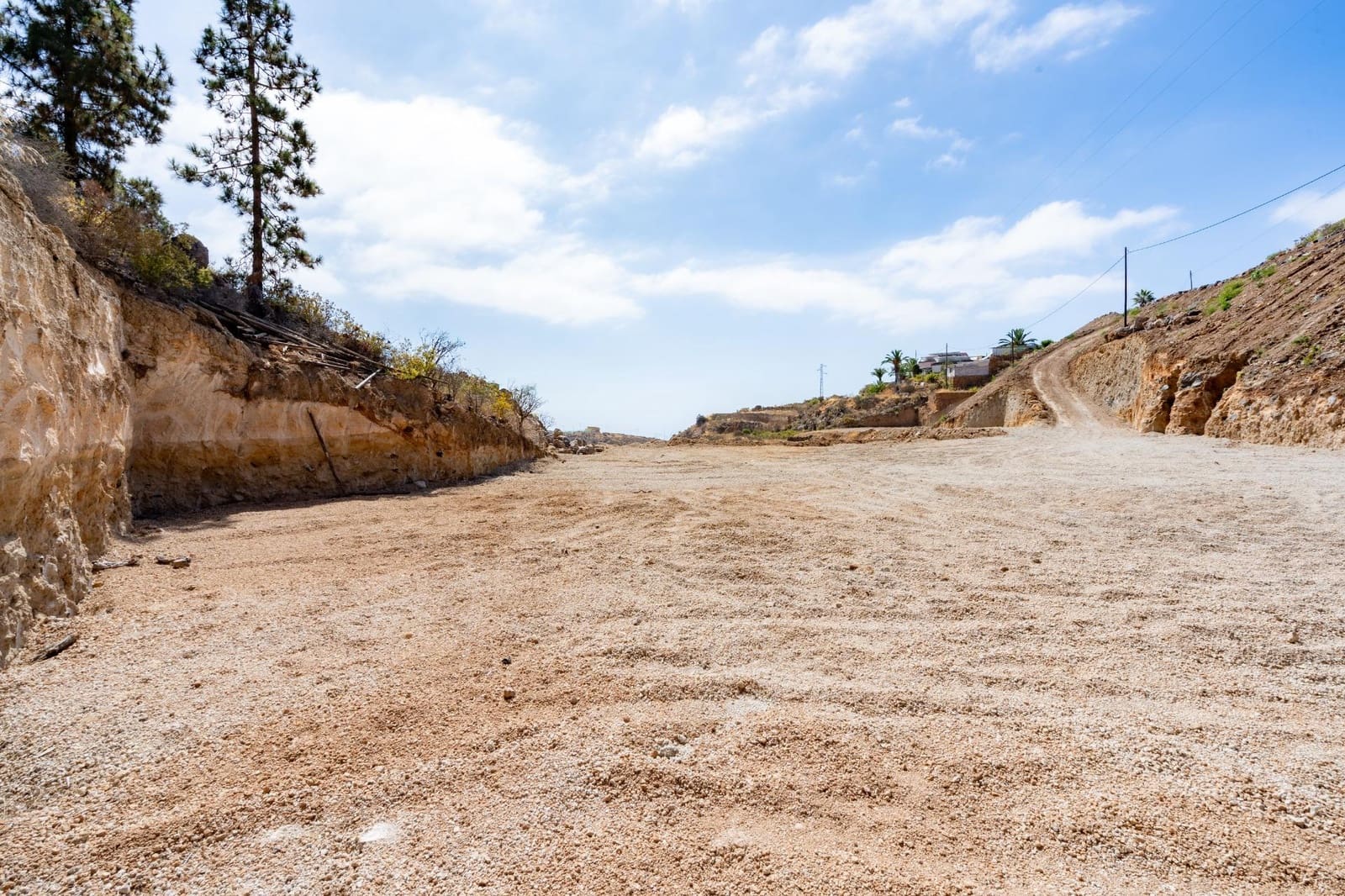 Grunde uden byggetilladelser til salg i Granadilla de Abona - € 105.000 (Ref: 9116164)