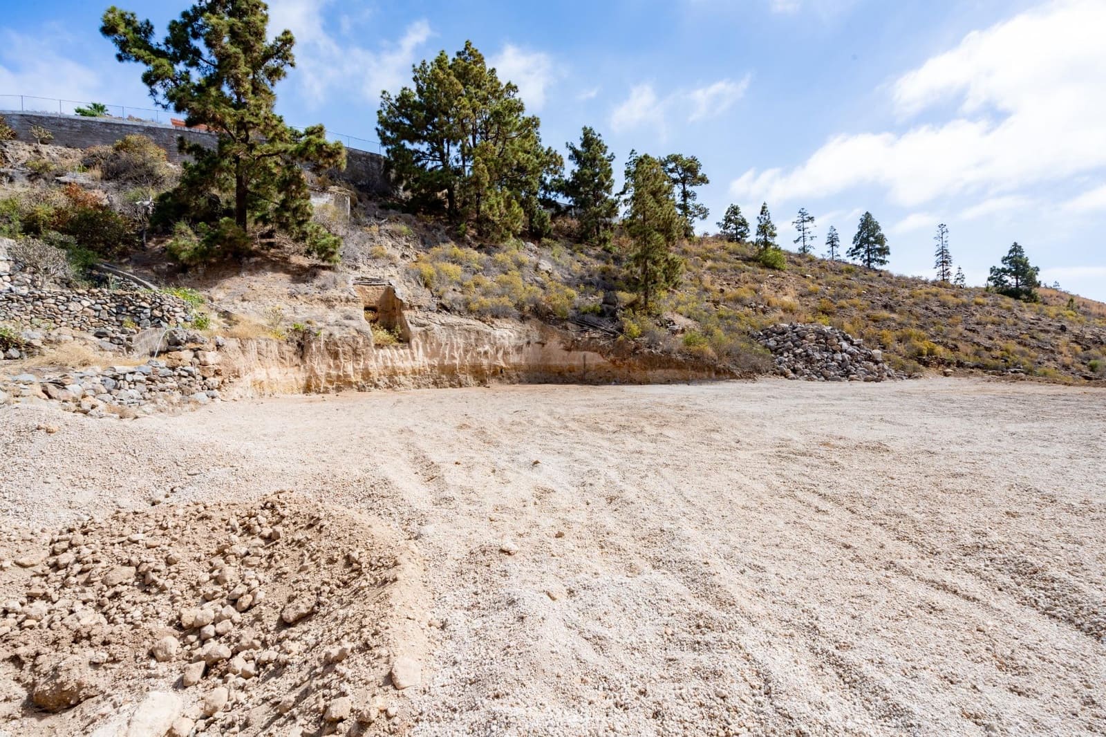 Grunde uden byggetilladelser til salg i Granadilla de Abona - € 105.000 (Ref: 9116164)