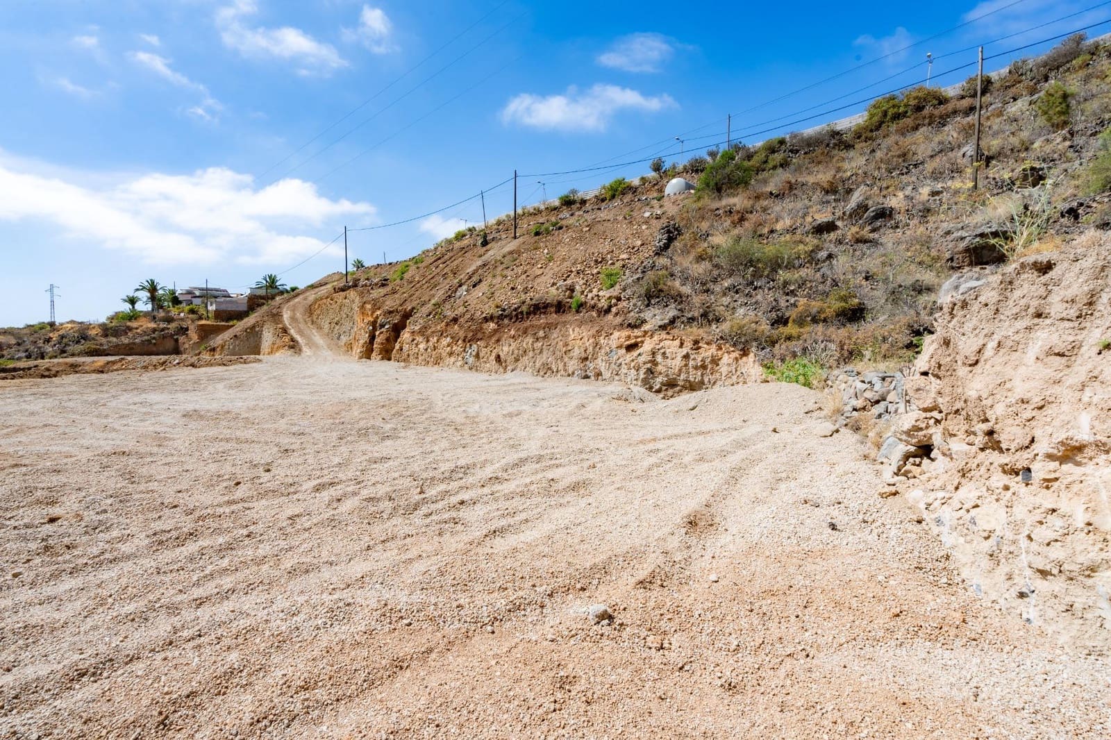 Grunde uden byggetilladelser til salg i Granadilla de Abona - € 105.000 (Ref: 9116164)