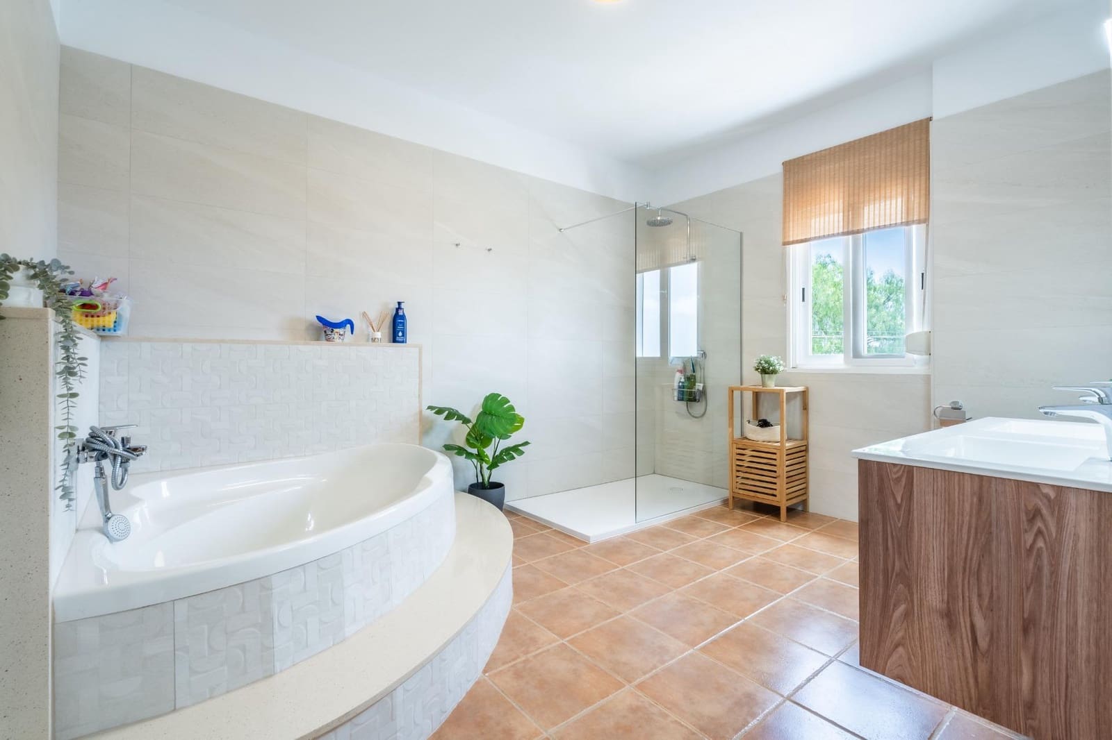 10 soveværelse Villa til salg i Buzanada med swimmingpool garage - € 1.050.000 (Ref: 9154026)