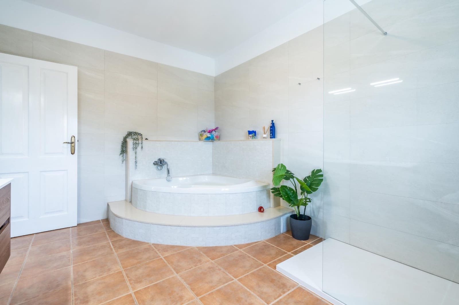 10 soveværelse Villa til salg i Buzanada med swimmingpool garage - € 1.050.000 (Ref: 9154026)