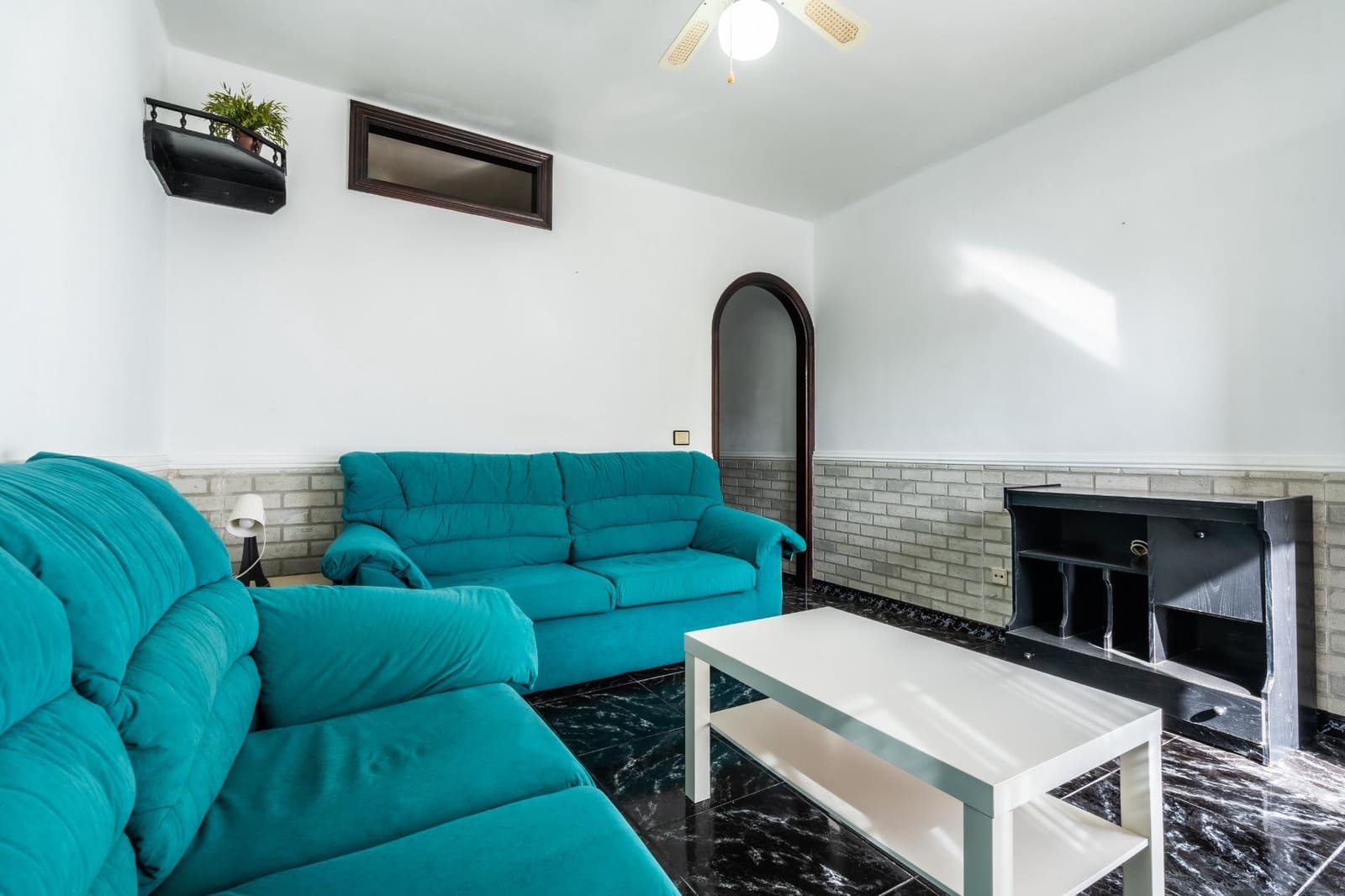 6 soveværelse Byhus til salg i Icod de los Vinos med garage - € 259.000 (Ref: 9162346)